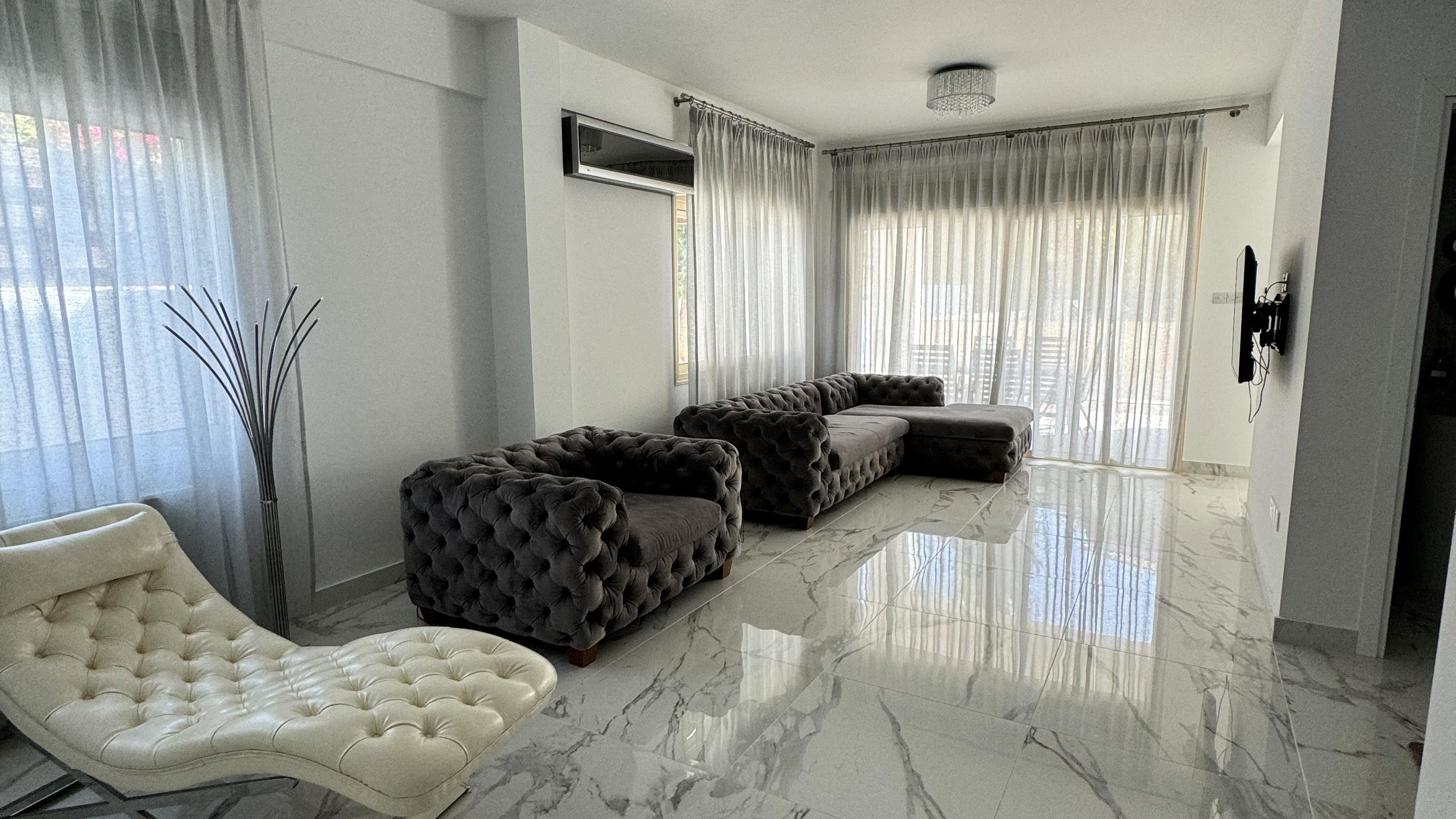 Luxury villa with private swimming pool