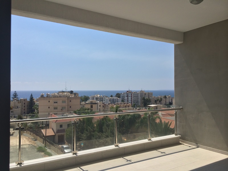 Agios Tyhonas 3 bedrooms flat 