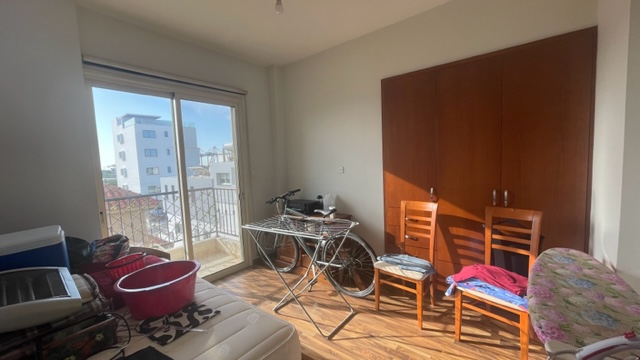 For urgent sale 3-bedroom apartment