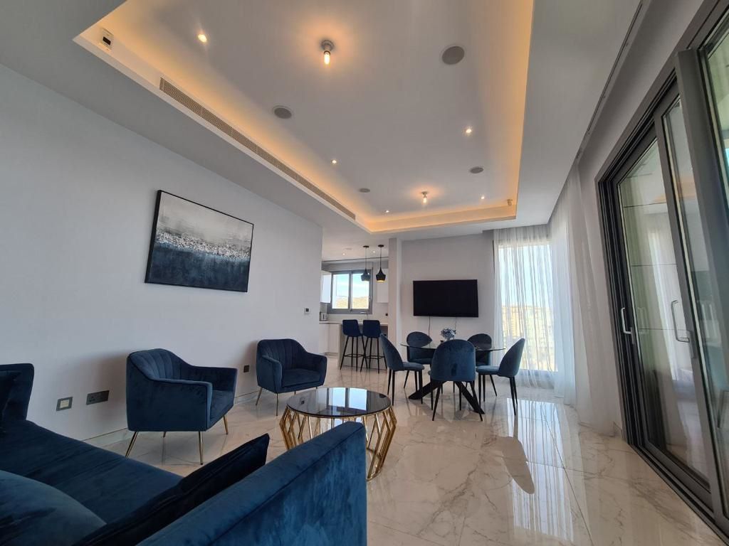 Classic modern new with sea view apartment