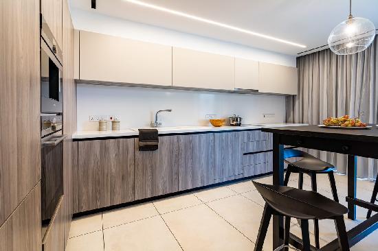 ATHINA RESIDENCE FLAT 103, Agios Athanasios, tourist area