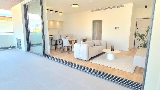 Luxury brand new apartment