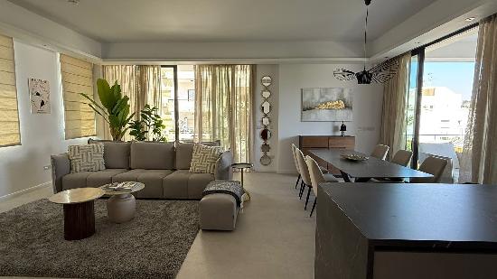 Elegant 2-Bedroom Apartment for Rent