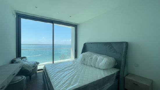 New apartment with sea view