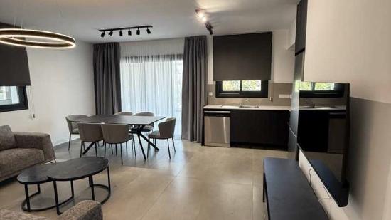 Spacious and bright apartment