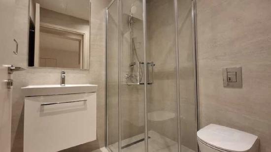 Modern 2-bedroom premium apartment